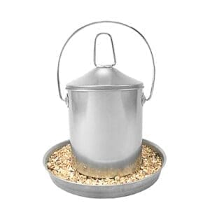 Sterico Futterautomat für Hühner | 304er Edelstahl | Aufhängbar und Aufstellbar | 2kg Füllmenge